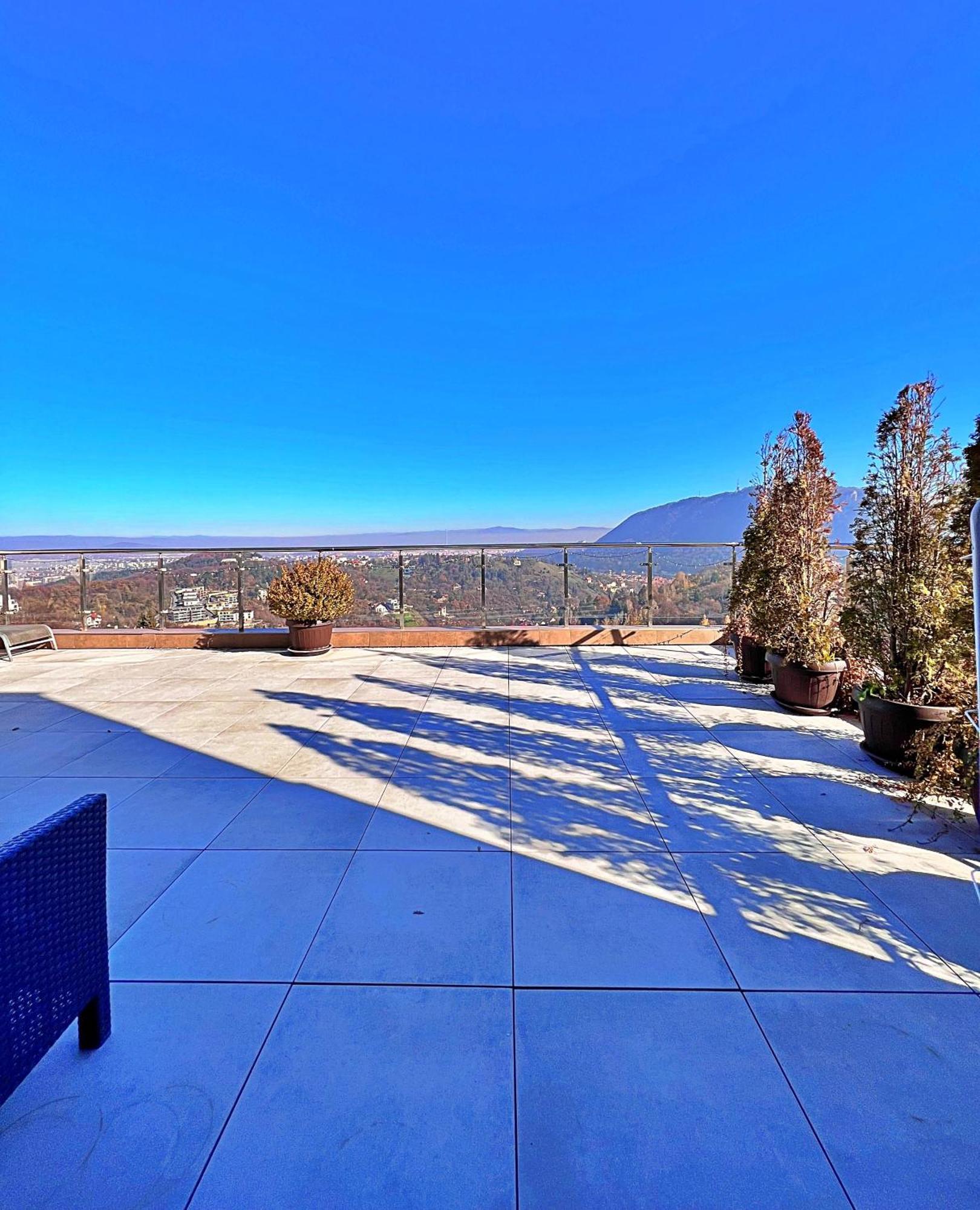 Coroni Seasons With Panoramic View